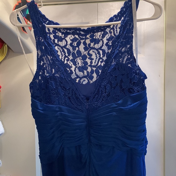 Royal Blue David’s Bridal Bridesmaid Dress - Picture 8 of 9